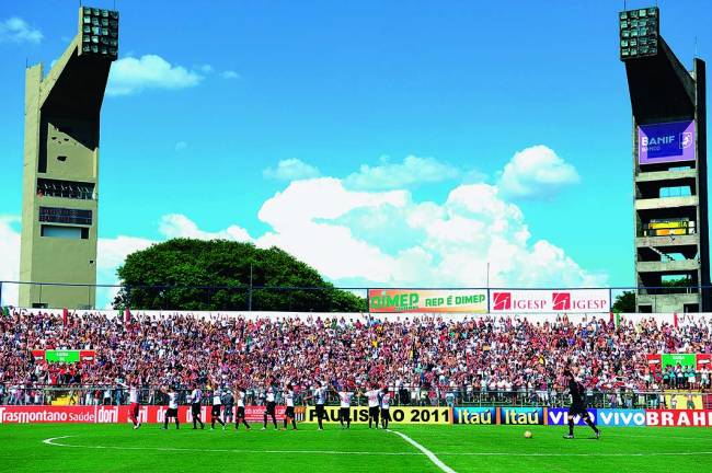 Torcedores do jogo entre Portuguesa 2 x 3 São Paulo, partida válida pelo Campeon.jpg