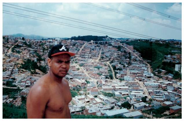 Edi Rock, no Capão Redondo, em 1997