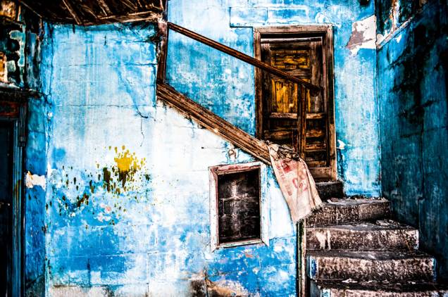 Residência de paredes azuis da cidade Everek