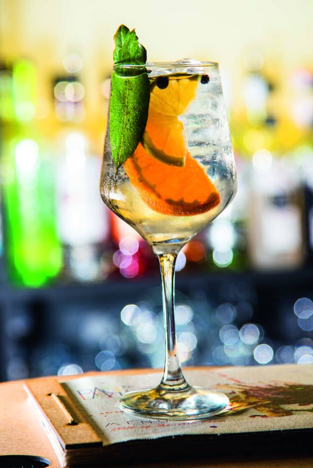 B.A.R. - Bar Arte Restaurante: orange tonic B.A.R. - Bar Arte Restaurante: orange tonic