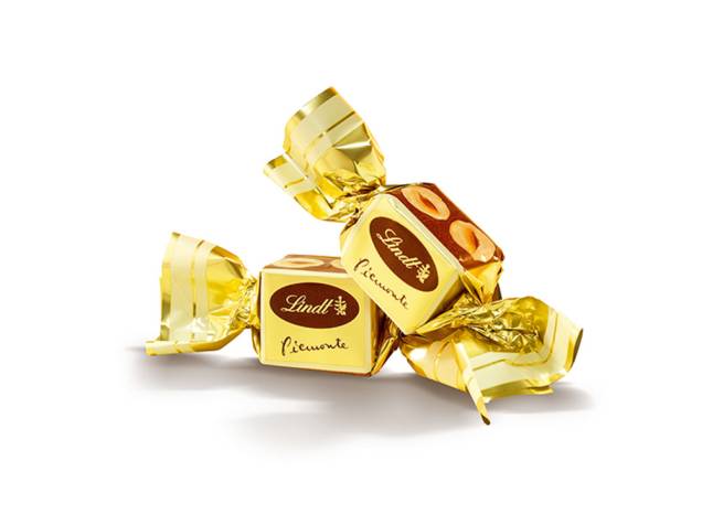A linha Piemonte é feita de chocolate com gianduia e avelãs inteiras