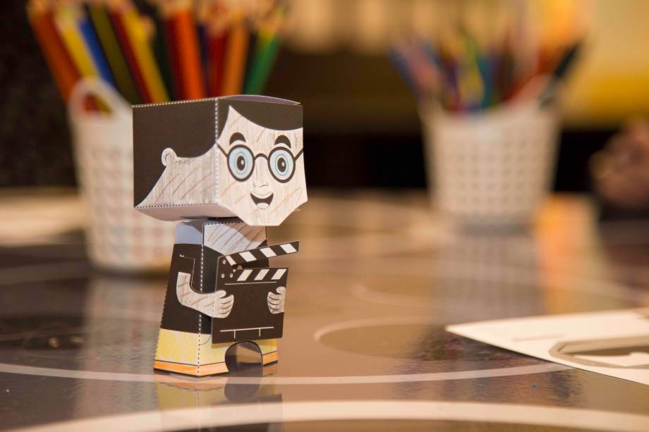 Cine de Férias: Paper Toy
