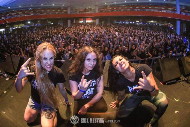 No Festival Abril Pro Rock em Recife 2017