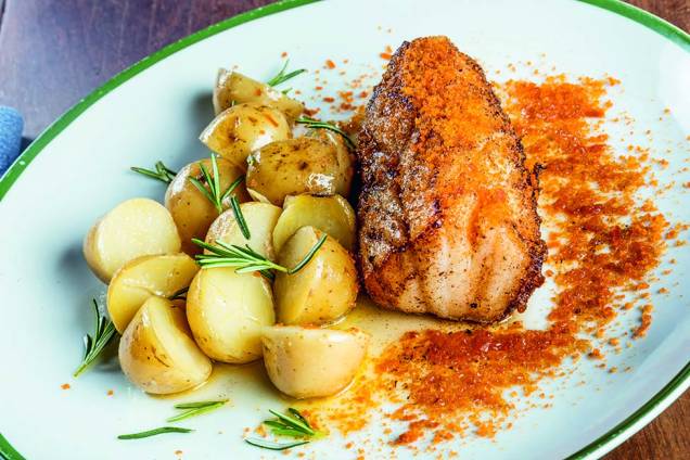 O bacalhau ganhou uma versão selada na manteiga O bacalhau ganhou uma versão selada na manteiga