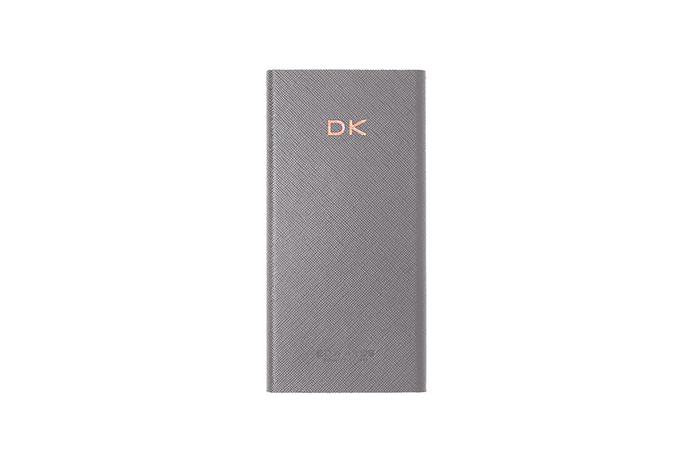 Edwards – Powerbank Stone Grey – R$ 280,00 – www.edwards.com.br.jpg