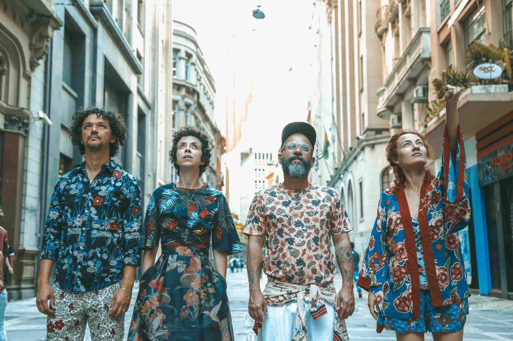 “Intervenção Dalloway”: Virginia Woolf vaga pelo centro