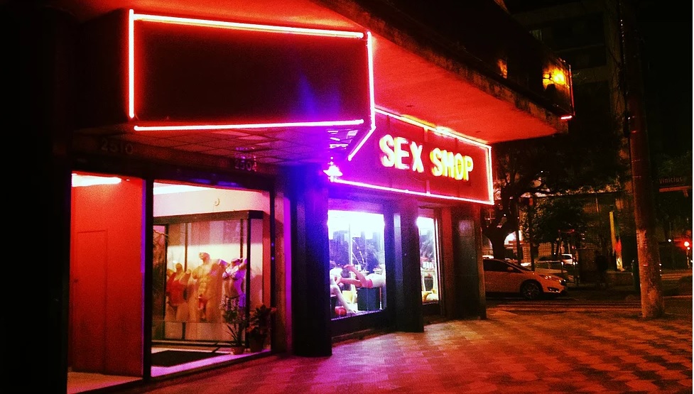 Sex in sex shop in São Paulo