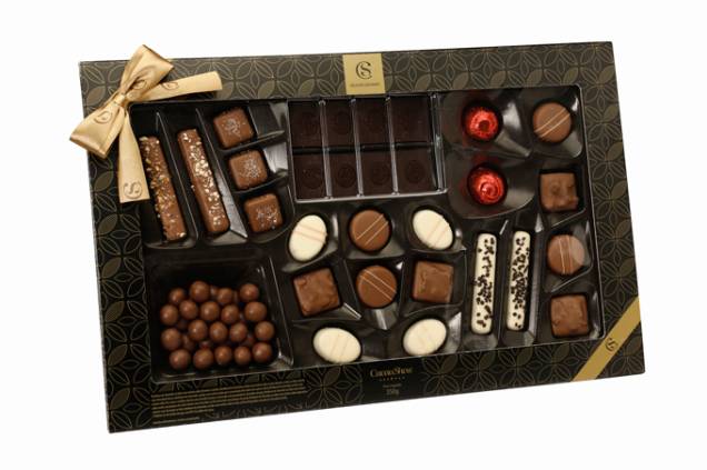 <b>Seleção do Chocolatier 350 g, Cacau Show – R$ 59,90.</b> Uma sugestão de CACAU SHOW. Preço pesquisado em dezembro/2017. <a href="https://www.natalcacaushow.com.br">www.natalcacaushow.com.br</a>
