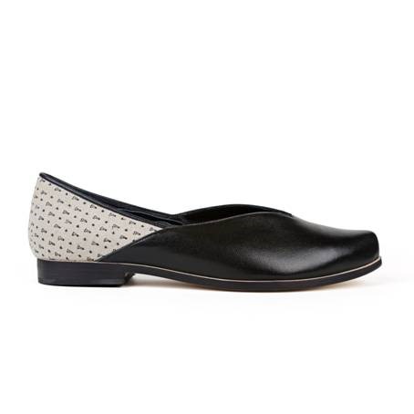 FLATS EXCLUSIVAS – Flat em couro e tecido Bebel Books para Flats Exclusivas (Art Shoes) – R$ 550,00