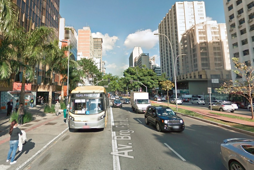 Vazamento de gás bloqueia Faria Lima e desvia 38 linhas de ônibus