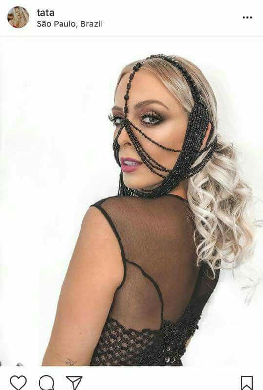 tata-estaniecki-baile-vogue