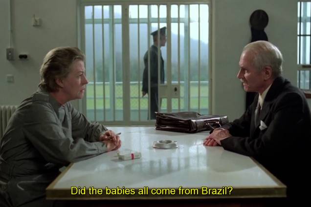 Frames de filmes em que aparecem menções ao Brasil