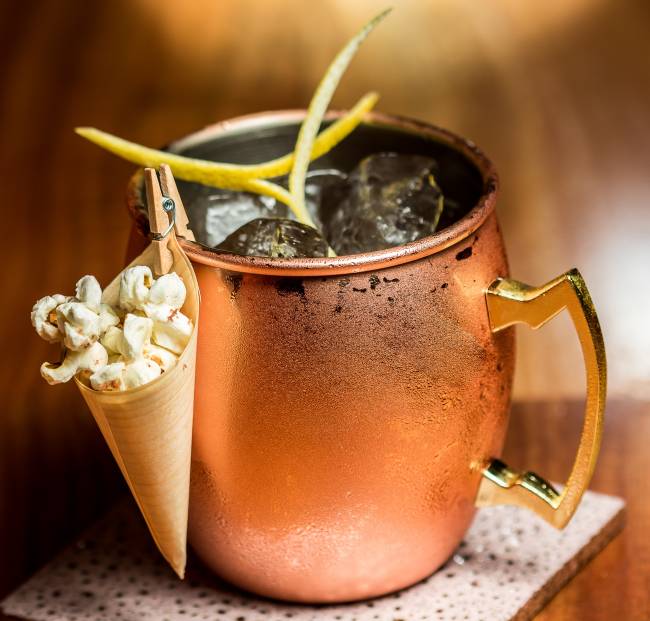 Drinks Balaio IMS – bartender Rafel Welbert – foto Leo Feltran – 20/02/2018