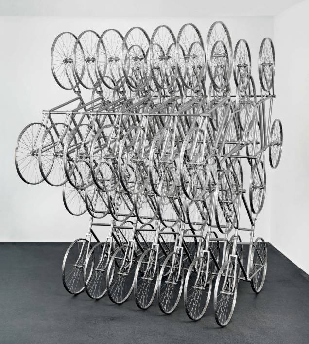 Bicicletas de aço inoxidável: criação do chinês Ai Weiwei, um dos destaques da neugerriemschneider