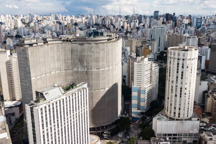 Lugares secretos de prédio tombado e dinossauros gigantes são atrações de  shoppings - 25/06/2018 - sãopaulo - Folha de S.Paulo
