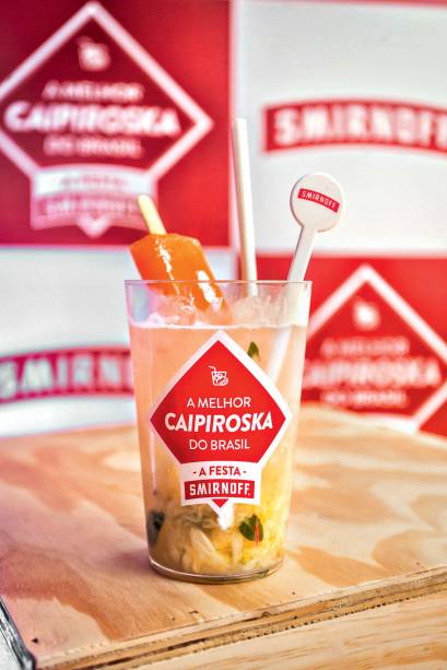 A melhor caipiroska do Brasil é a do Senhor Boteco, em Jaboticabal, a 255 quilômetros de São Paulo. Batizada de Tropicália, a receita leva Smirnoff, abacaxi, gengibre, manjericão e picolé de tangerina.