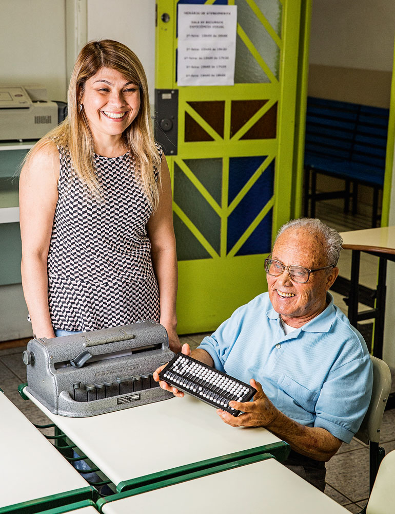 ESCOLA CLARA MANTELLI AMAROPIEROLM7.jpg ESCOLA CLARA MANTELLI AMAROPIEROLM7.jpg