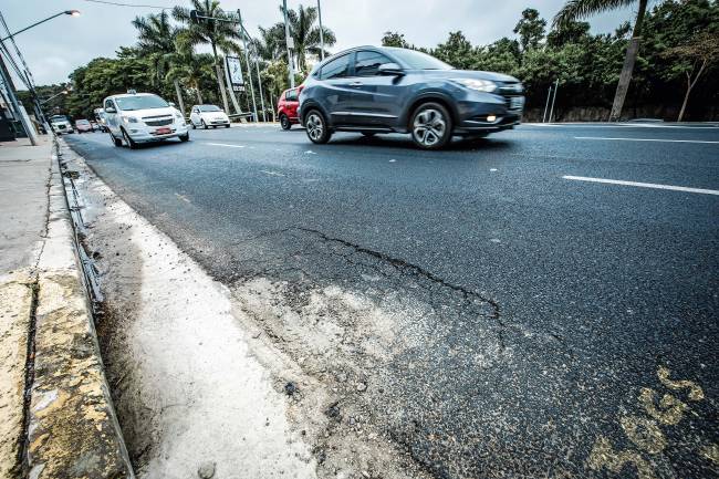 São Paulo 06 junho 2018Asfalto novo.Foto Alexandre Battibugli São Paulo 06 junho 2018Asfalto novo.Foto Alexandre Battibugli