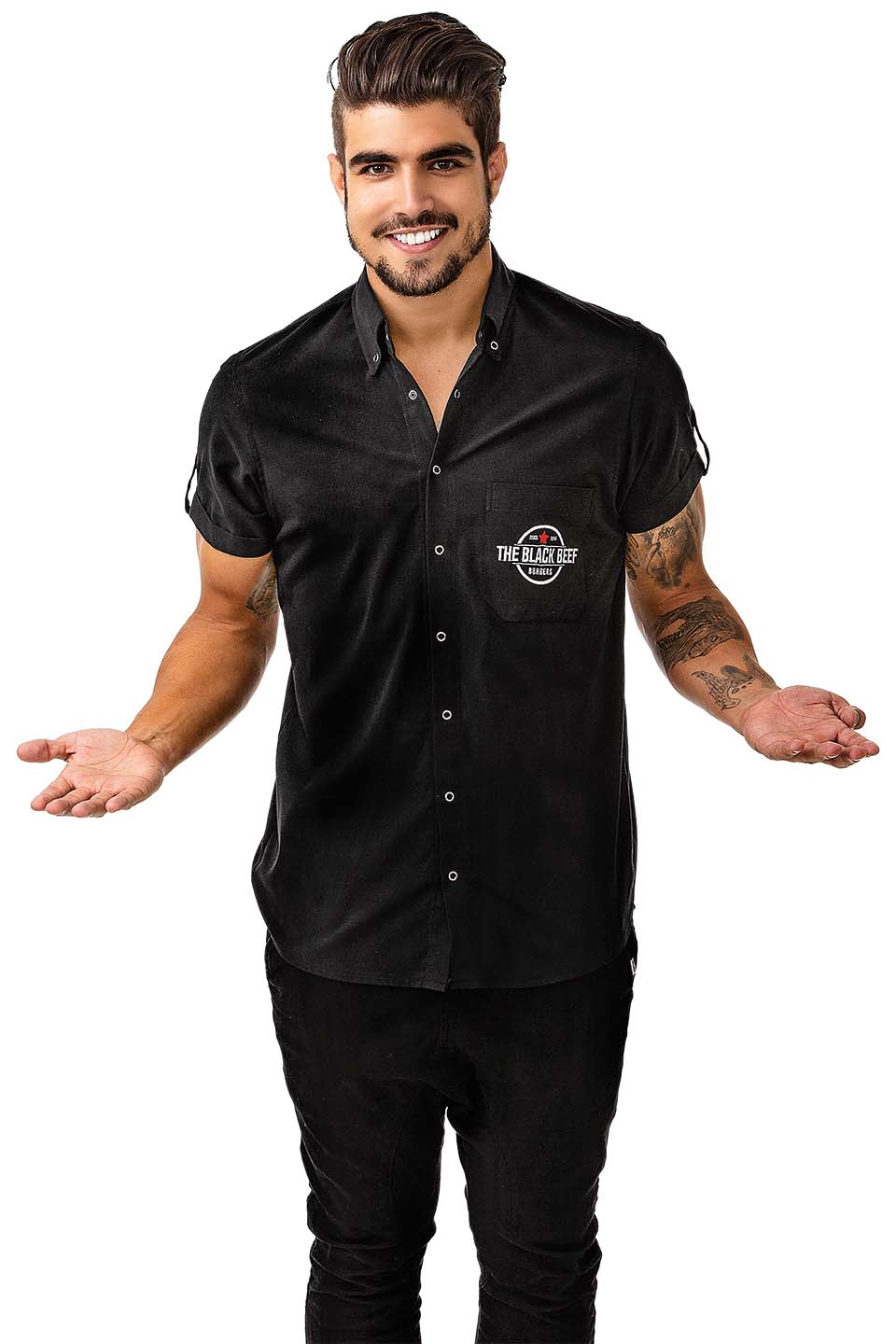 Ator Caio Castro abrirá mais quatro hamburguerias na cidade