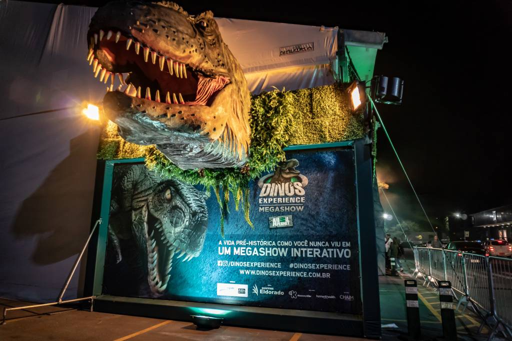 VA_08409 exposição dinossauros