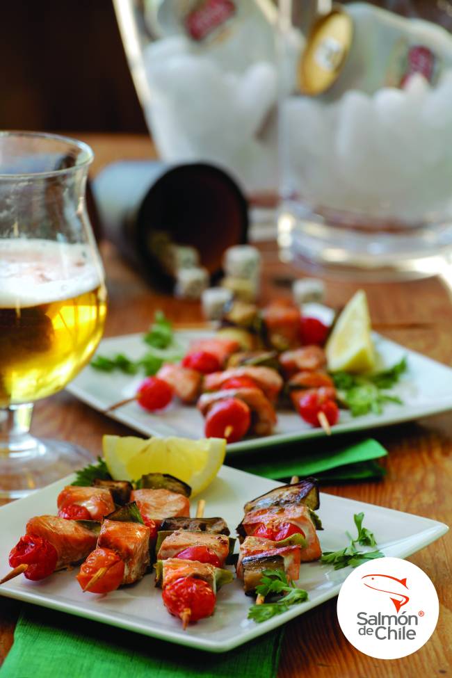 07 Brochetas de Salmon y Tomates Cocktail B copy 07 Brochetas de Salmon y Tomates Cocktail B copy