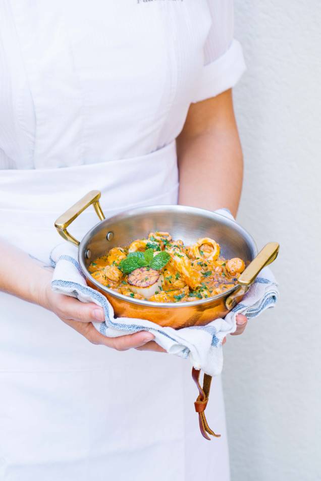 O melhor português: os pratos, como o picadinho do mar, passam pelas mãos da chef Patrícia Sampaio, e conquistam o primeiro lugar da categoria em Veja COMER & BEBER