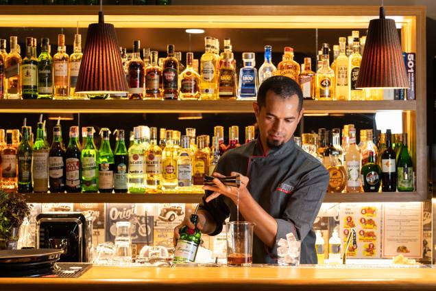 Frajola: bartender queridinho do SubAstor agora comanda seu próprio balcão