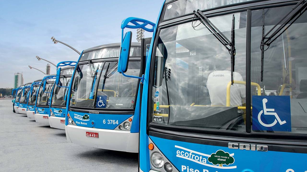 Ônibus