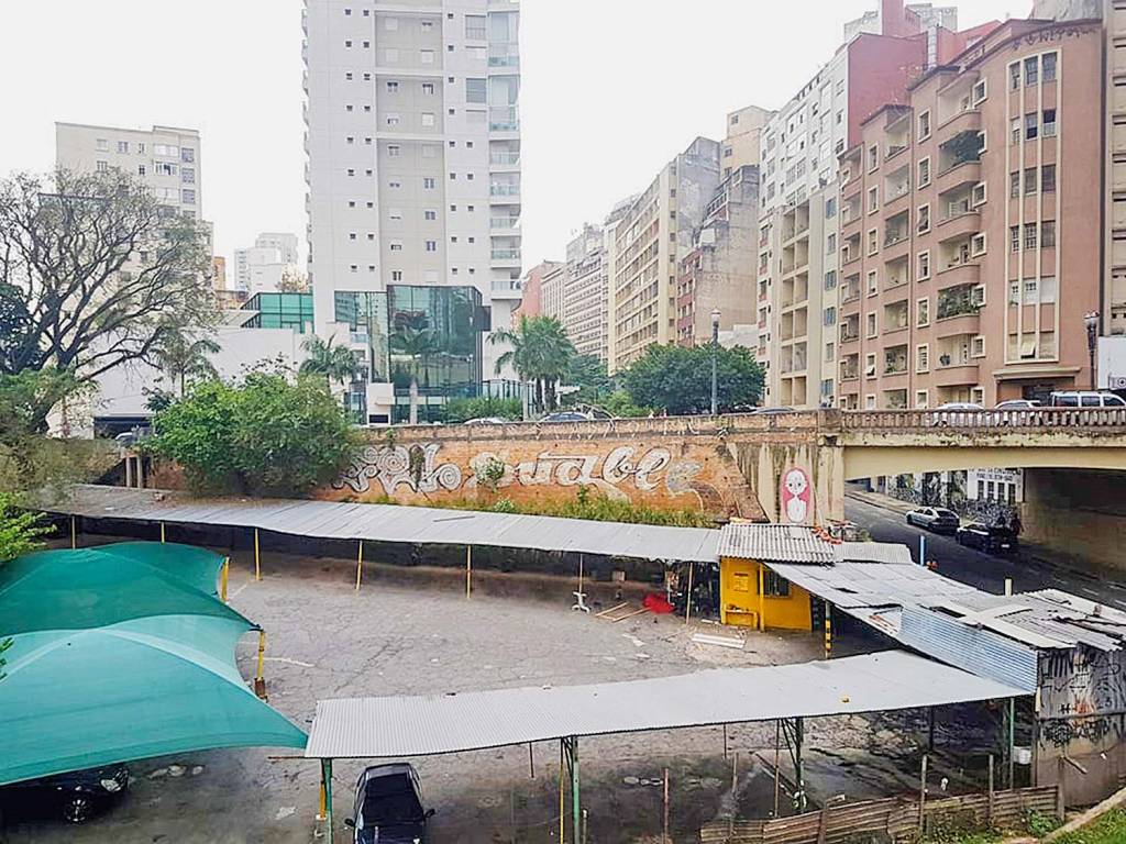 Av. Nove de Julho Av. Nove de Julho