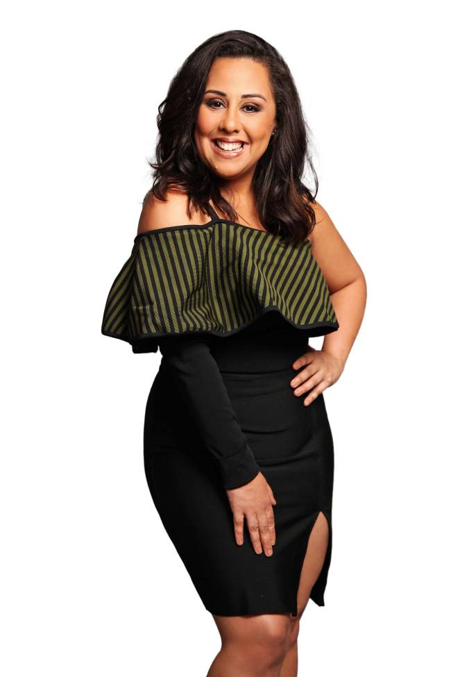 Evelyn Castro muda visual para estrear peça em homenagem a Tina Turner