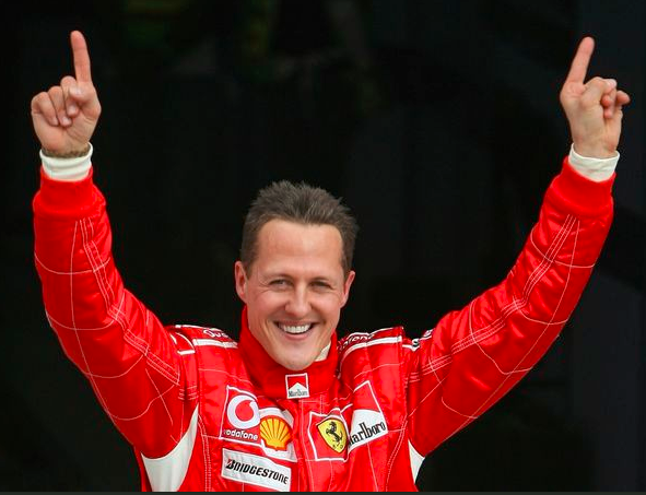 Schumacher comemorando