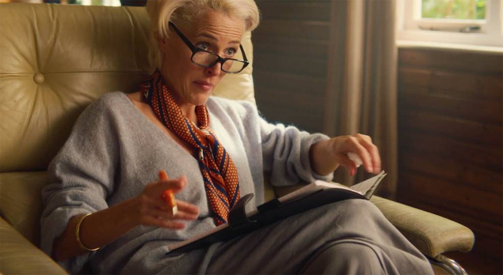 sex-education-netflix-gillian-anderson sex-education-netflix-gillian-anderson