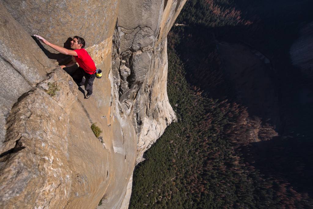 Alex Honnold escalando en solo integral El Capitan en Yosemite National Park. (National Geographic-Jimmy Chin) Alex Honnold escalando en solo integral El Capitan en Yosemite National Park. (National Geographic-Jimmy Chin)
