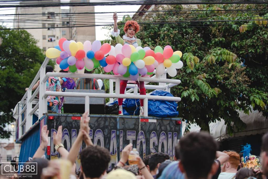 Bloco meu santo é pop Bloco meu santo é pop