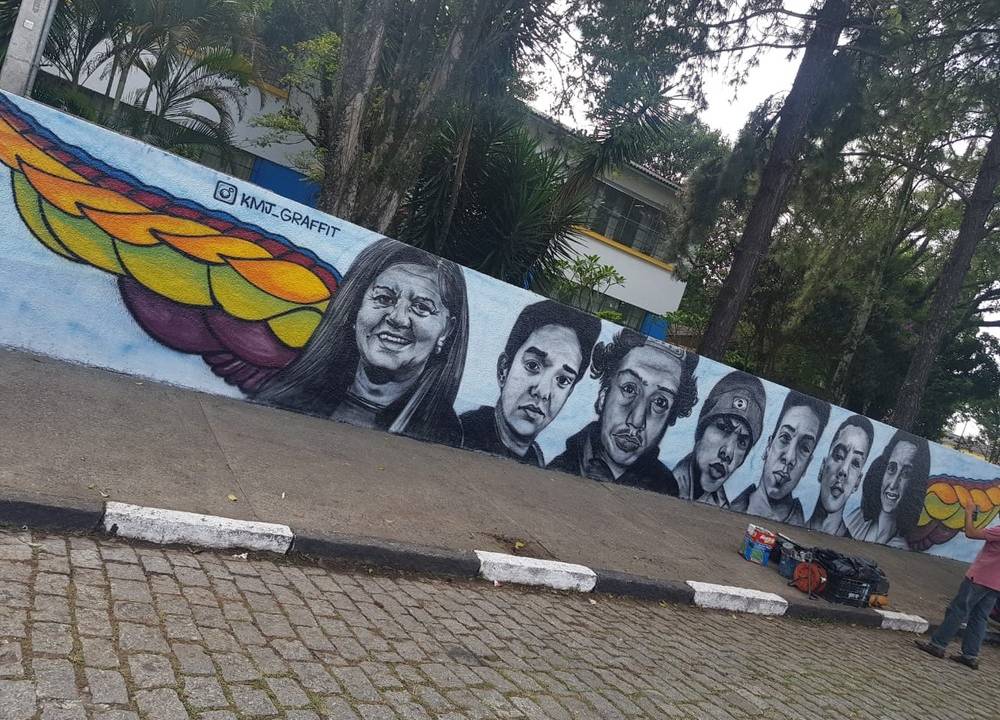 Muro da Escola Estadual Professor Raul Brasil