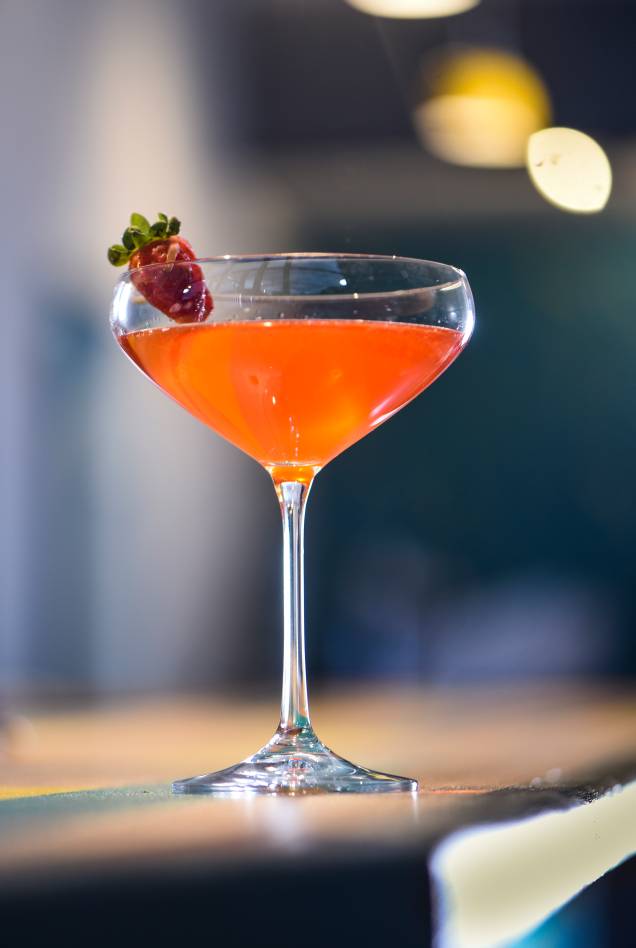 Strawberry splitz: brinca com o italiano Aperol spritz Strawberry splitz: brinca com o italiano Aperol spritz