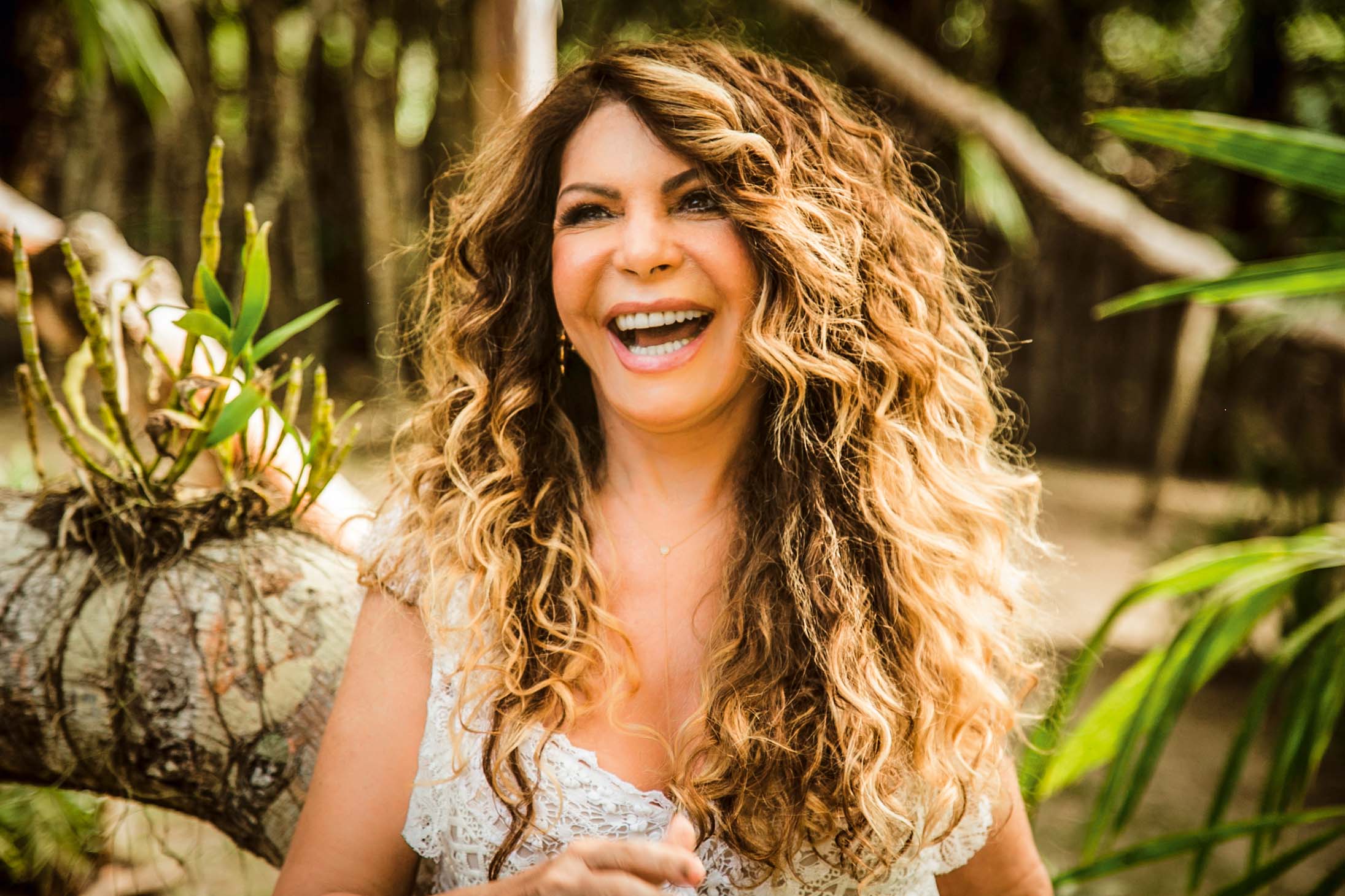 Elba Ramalho apresenta O Ouro do Pó da Estrada | VEJA SÃO ...