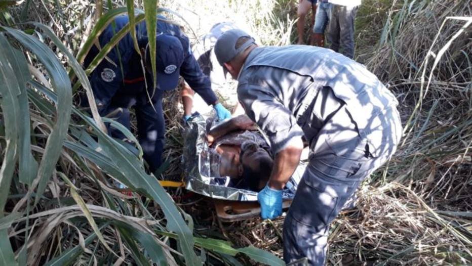 Motorista é resgatado após ficar quinze dias perdido em mata