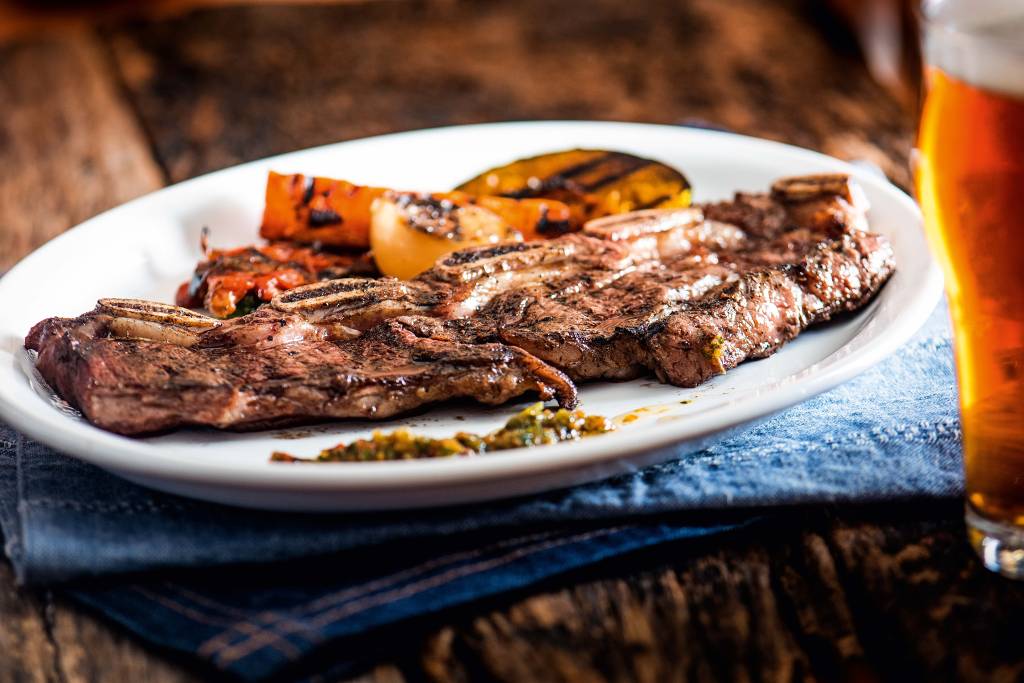 Novos bares da cidade apostam no churrasco