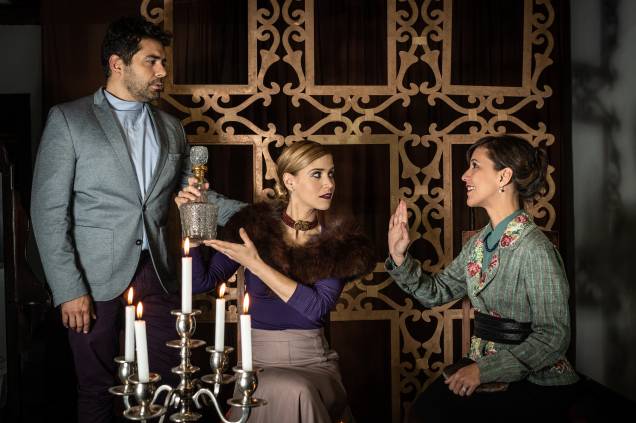 Hedda Gabler: Rafael Maia, Mel Lisboa e Carol Carreiro Hedda Gabler: Rafael Maia, Mel Lisboa e Carol Carreiro