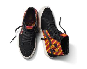 FA19_Classics_HarryPotter_VN0A4BV6XK8_SK8HI_GRYFFINDOR_Multi_ R9,99