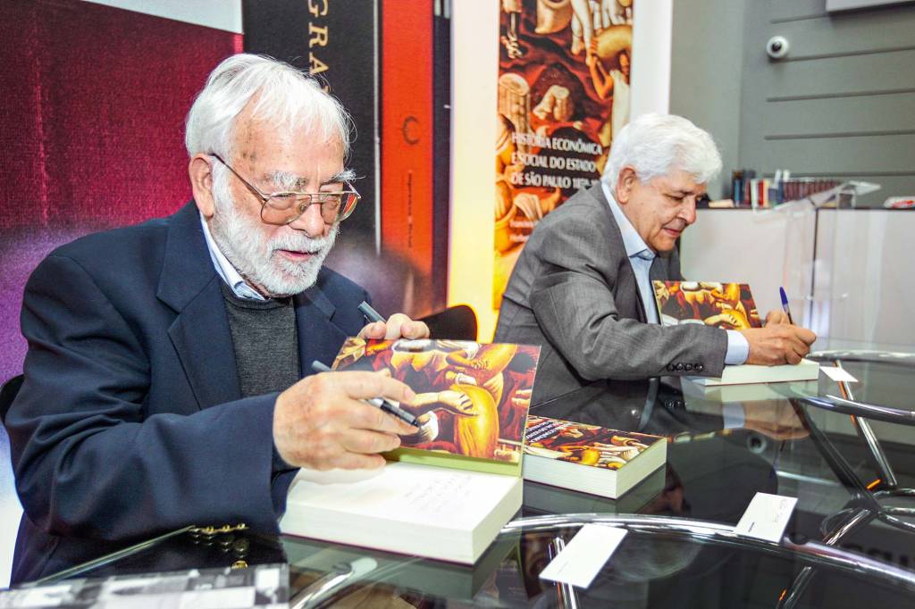 Escritores Herbert S. Klein e Francisco Vidal Luna Escritores Herbert S. Klein e Francisco Vidal Luna