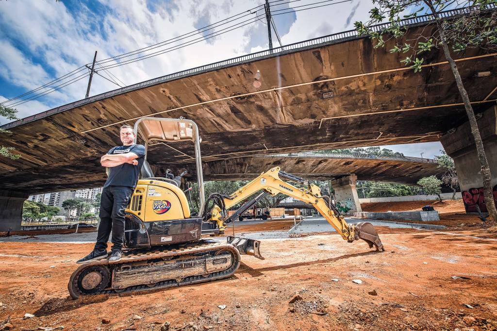 Alex Tessitore Avenida do Estado sofre à espera de projeto de reurbanização