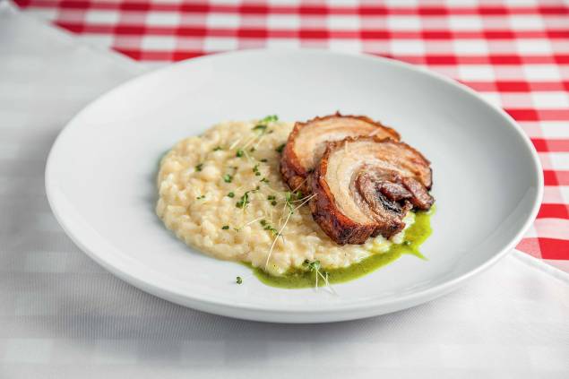 Porchetta com risoto de parmesão