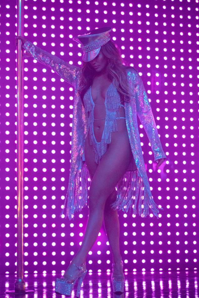 Jennifer Lopez stars in Hustlers Jennifer Lopez stars in Hustlers