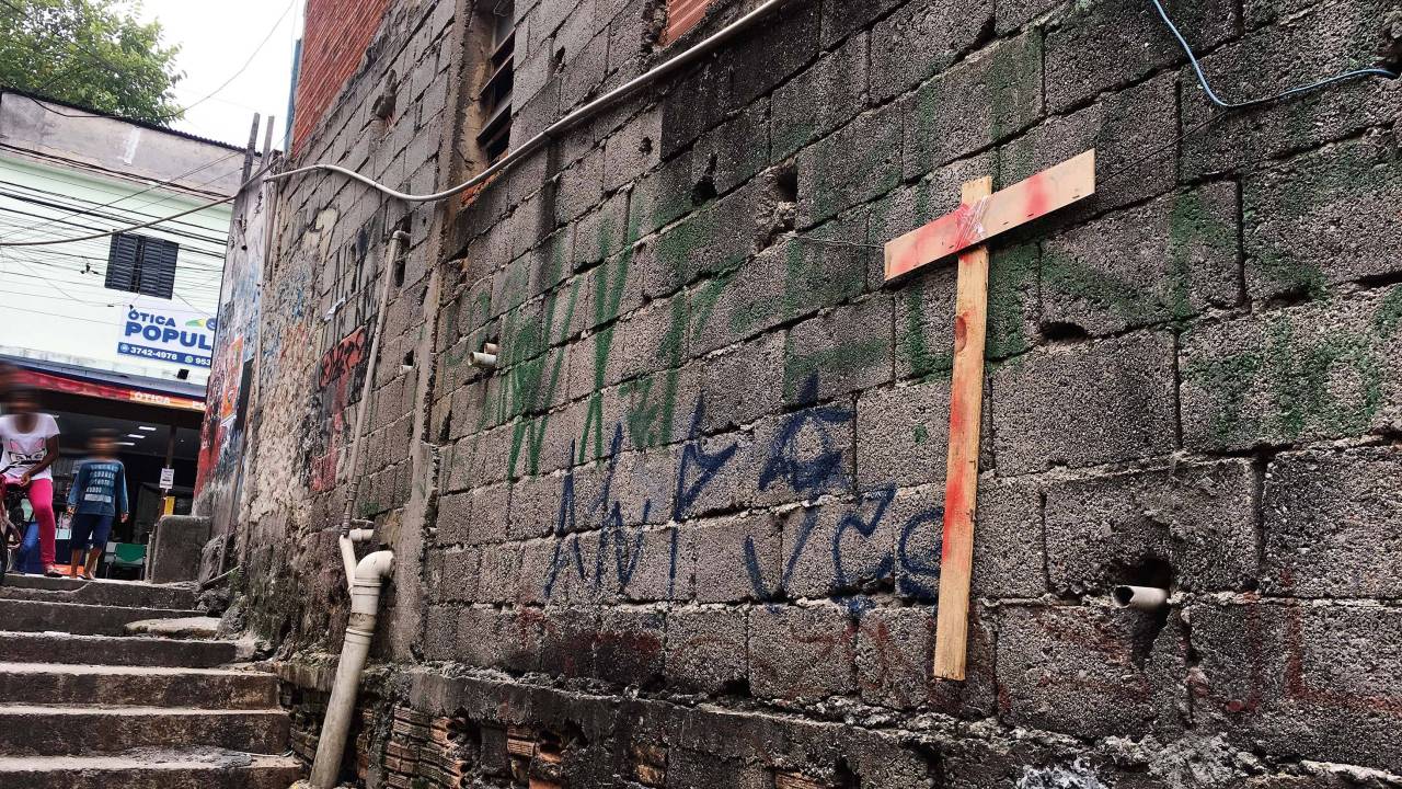 Escadaria onde jovens morreram pisoteados em Paraisópolis: parentes buscaram atendimento no Cravi