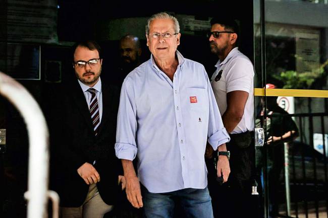 José Dirceu recorre à Justiça para tentar despejar inquilino caloteiro
