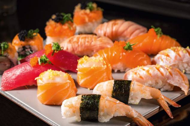 O rodízio à vontade: sushis variados O rodízio à vontade: sushis variados