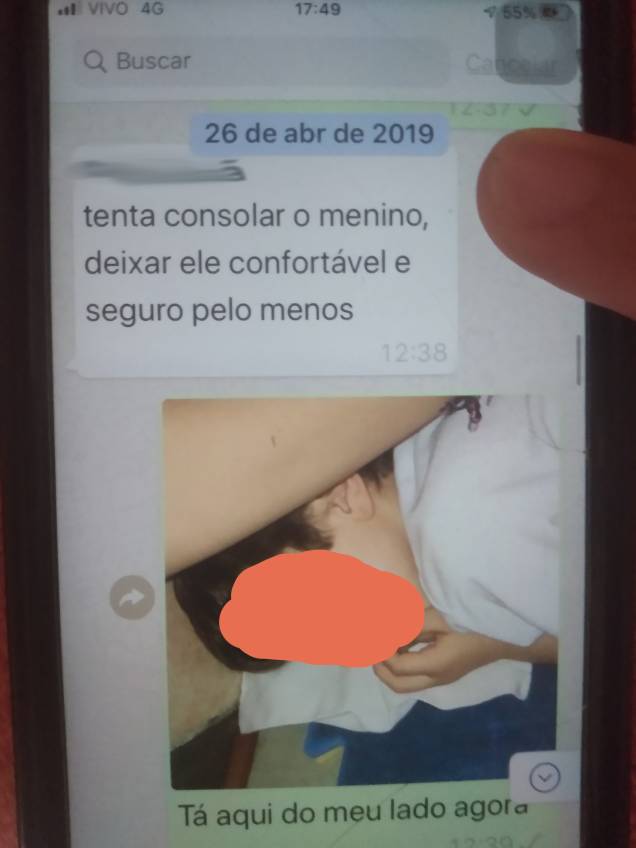 Prints de WhatsApp mostram suposta conversa entre ex-professora e família após menino de 5 anos ter, segundo ela, levado soco na barriga