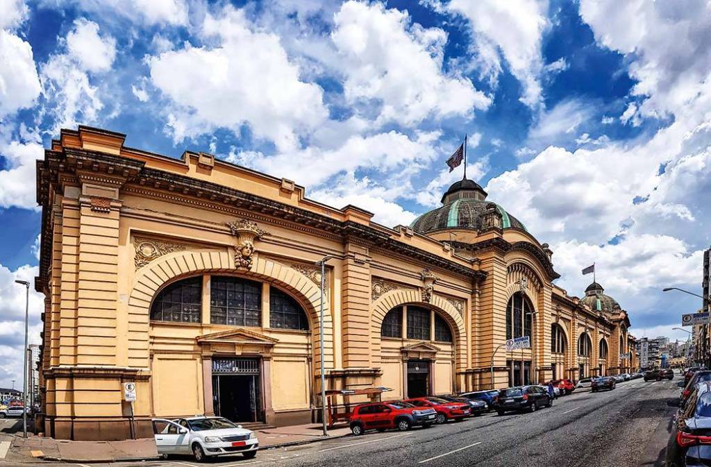 Mercado Municipal permanece aberto durante a quarentena